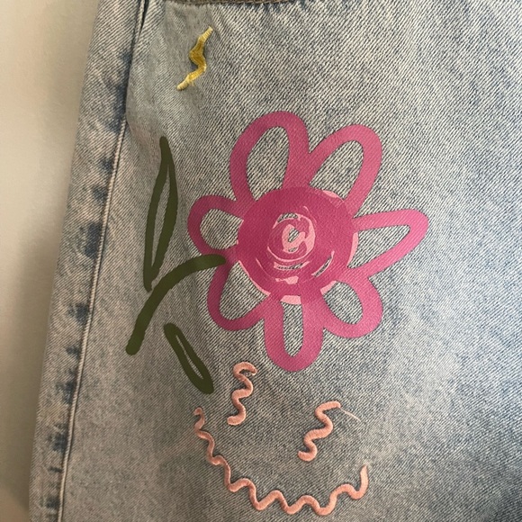 Forever 21 Light Blue Jean Shorts with Pink and Teal Embroidery size 32 NWT - Picture 3 of 8